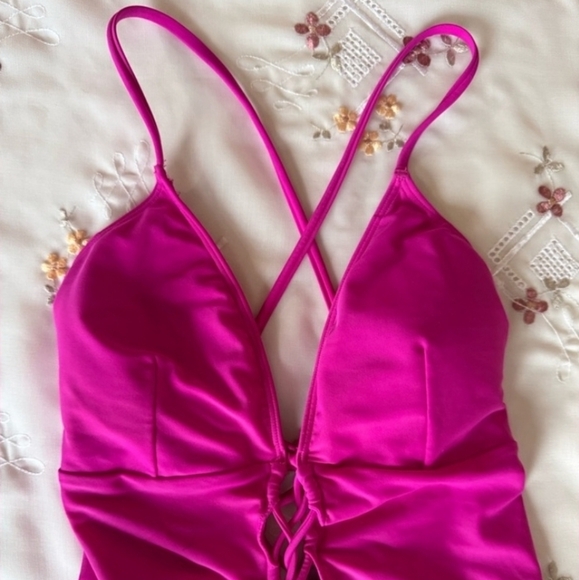 Abercrombie & Fitch M Pink Swimsuit One Pc Bikini Medium Cross Back Adjustabl - Picture 5 of 8